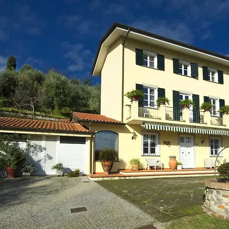 住宿加早餐酒店 伊尔特累比奥住宿加早餐旅馆 3*